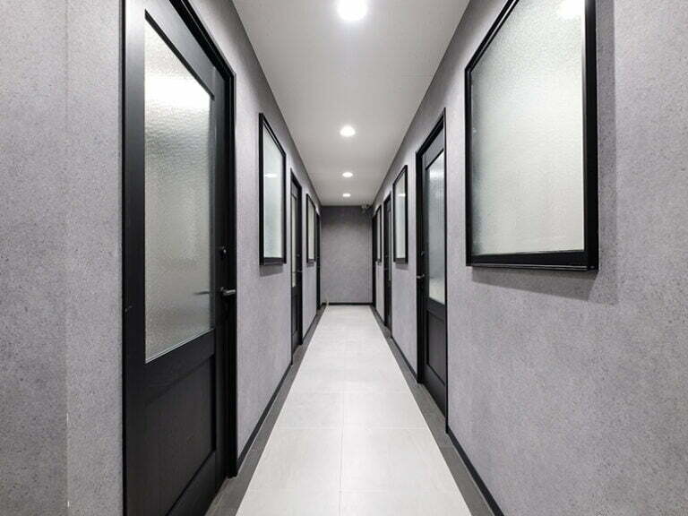 南森町のレンタルオフィスRe:ZONE南森町01